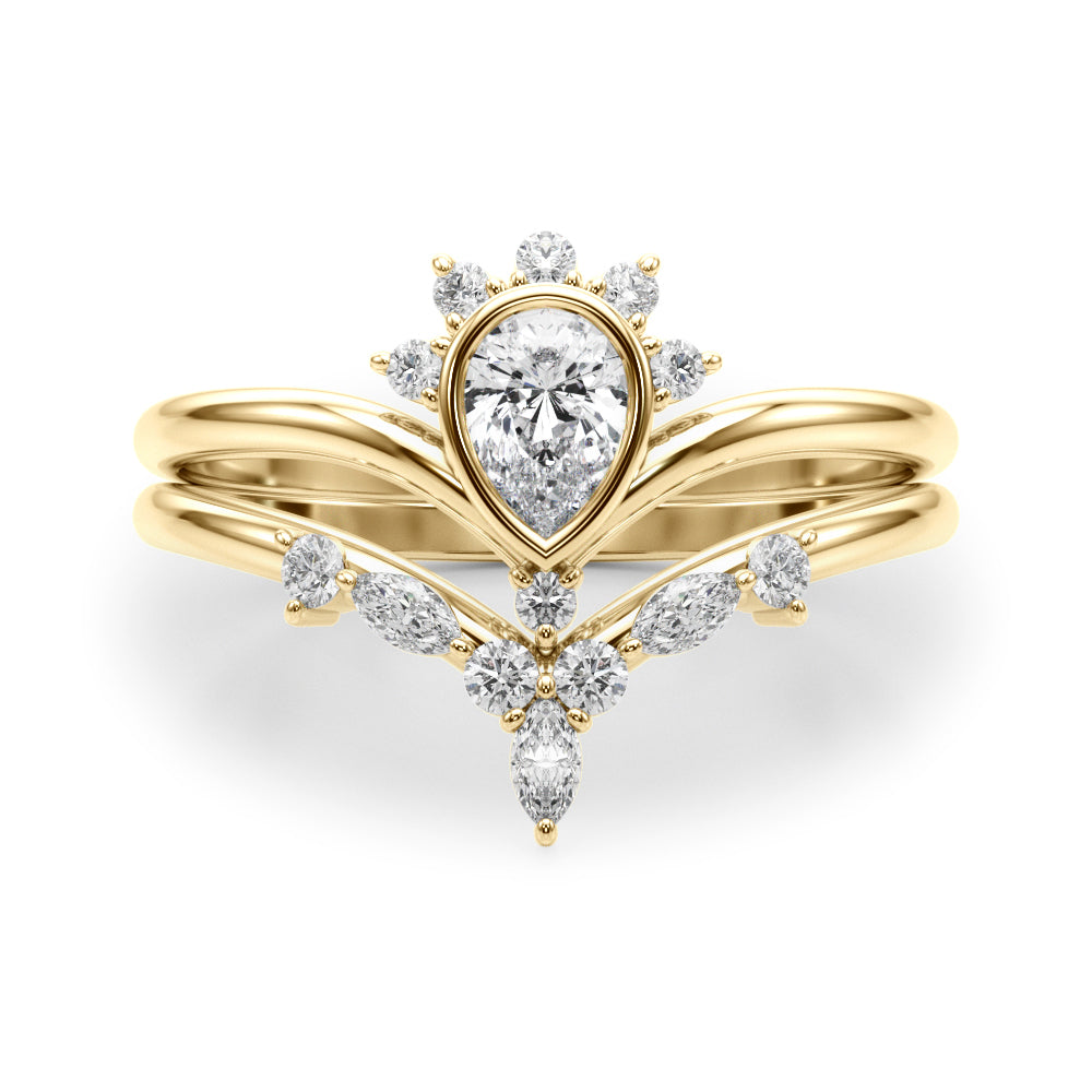 Lab Grown Diamond Chevron With Pear Shape Center